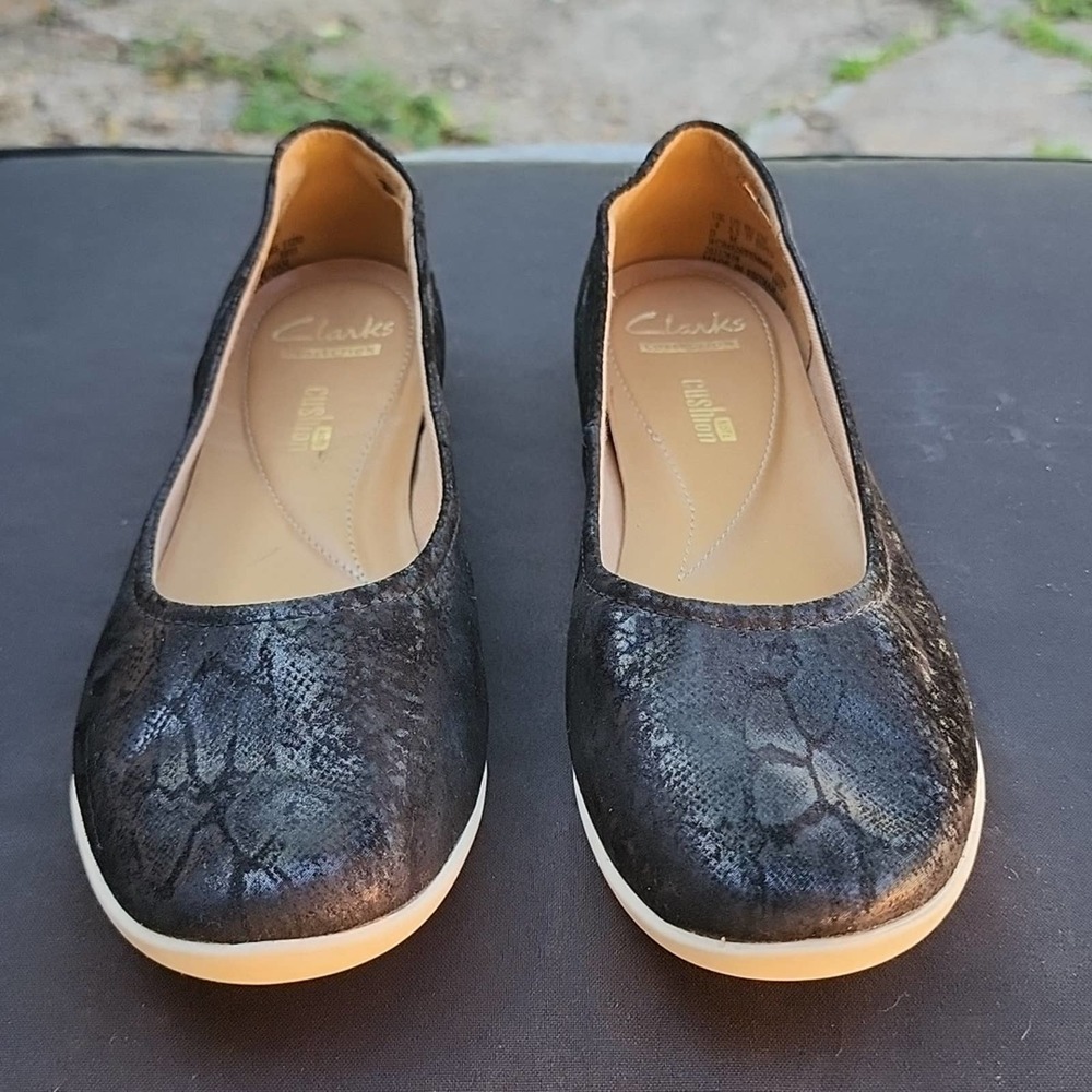 CLARKS COLLECTION CUSHION SOFT BLACK SNAKE PRINT SLIP ONS SIZE 6.5 ☆IN GUC☆